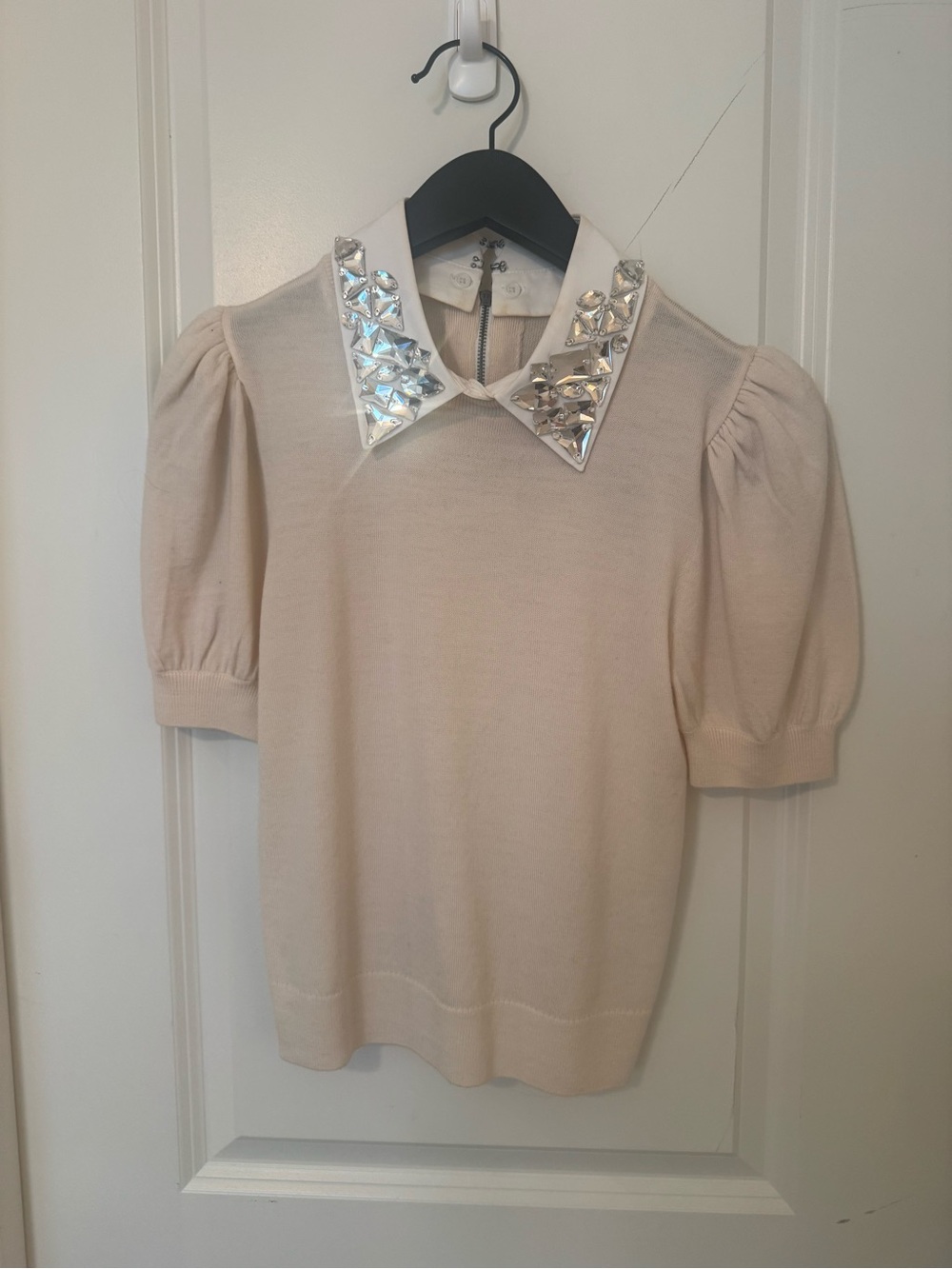 Alice + Olivia Cream Jeweled Collar Puff Sleeve Top